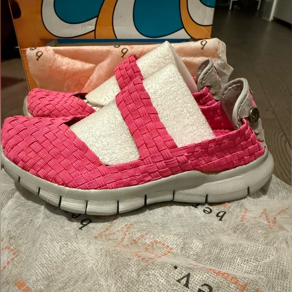 bernie mev. Other - Bernie Mev Kids Pink Woven Slip-On Sneakers : NIB. Size 7 / 35